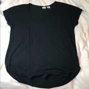 Black T-shirt
